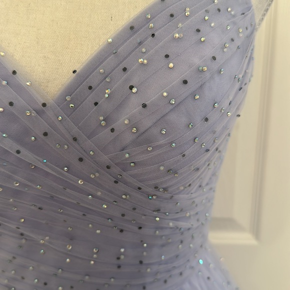 Worn 1x for 30 minutes. Pageant designer cocktail dress. Size 0 fits like XXS - Picture 3 of 9